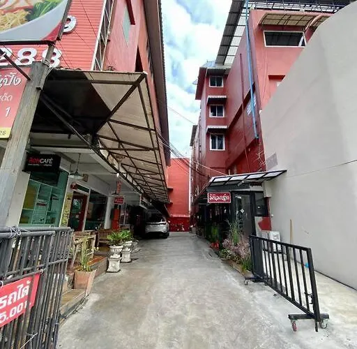 Apartment Ratanawong Place 406